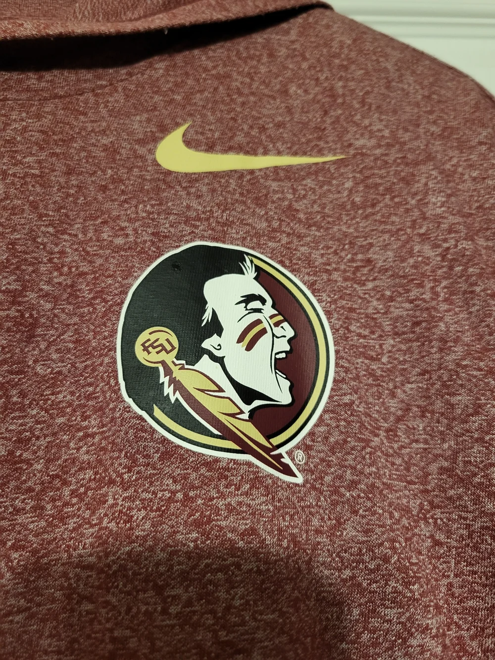 Nike lightweight maroon